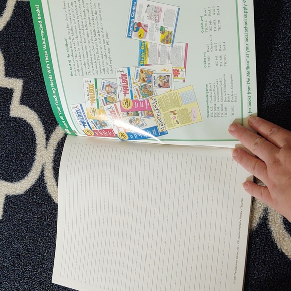 The Mailbox - 730 Journal Prompts Vintage Book - GUC - Picture 13 of 15